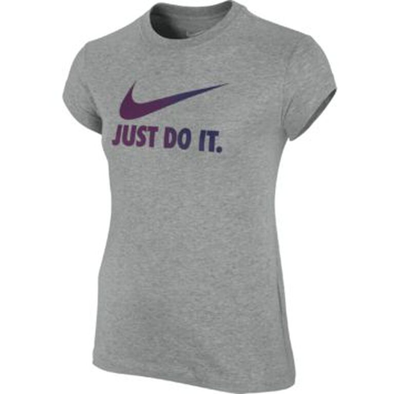 The Nike Just Do It Swoosh Gradient Girls' T-Shirt is made with soft, durable cotton for comfort lasts | PGA TOUR Superstore