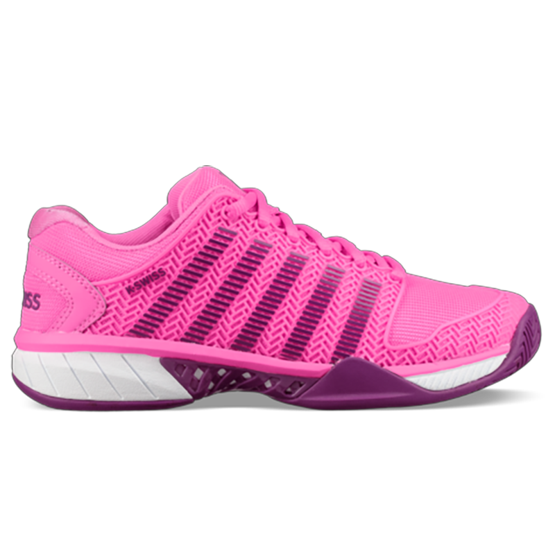 pink tennis shoe
