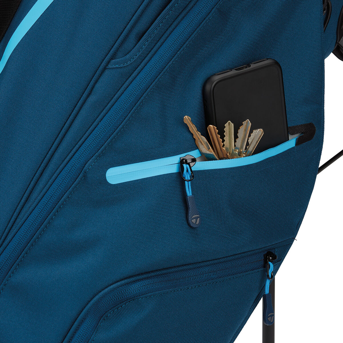 TaylorMade FlexTech Crossover 2023 Women's Stand Bag PGA TOUR Superstore