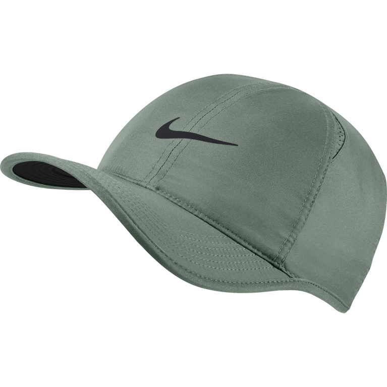 mulighed Rug Passende NikeCourt AeroBill Featherlight Tennis Cap | PGA TOUR Superstore