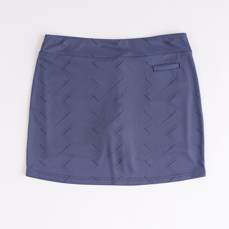 Women&#39;s Diagonal Lines 16.5&quot; Pull-On Skort